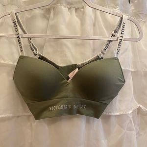 VICTORIA SECRET WIRELESS BRA